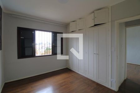 Suíte de casa para alugar com 4 quartos, 250m² em Jardim Consórcio, São Paulo