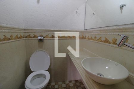 Lavabo de casa para alugar com 4 quartos, 250m² em Jardim Consórcio, São Paulo