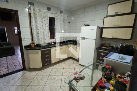 Casa para alugar com 500m², 2 quartos e 4 vagasCozinha