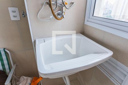 Apartamento para alugar com 54m², 2 quartos e 1 vagaDetalhe da Área de serviço