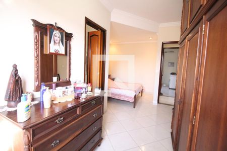 Casa à venda com 210m², 4 quartos e 4 vagasQuarto