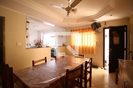 Casa à venda com 210m², 4 quartos e 4 vagasSala de Jantar