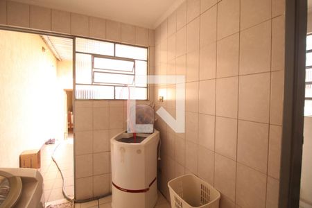 Casa à venda com 210m², 4 quartos e 4 vagasÁrea de serviço