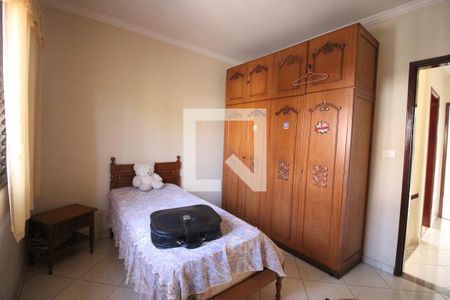 Casa à venda com 210m², 4 quartos e 4 vagasQuarto