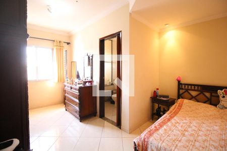 Casa à venda com 210m², 4 quartos e 4 vagasQuartoQuarto