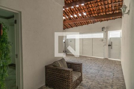 Casa à venda com 300m², 4 quartos e 2 vagasEntrada