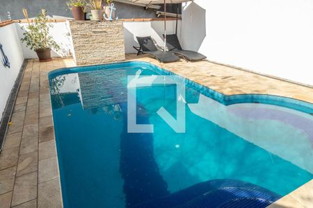 Casa à venda com 300m², 4 quartos e 2 vagasPiscina