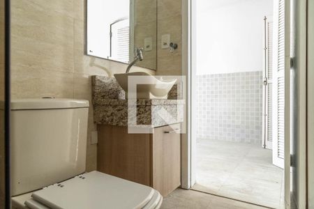 Casa à venda com 300m², 4 quartos e 2 vagasBanheiro de Serviço