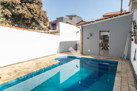 Casa à venda com 300m², 4 quartos e 2 vagasPiscina