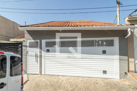 Casa à venda com 300m², 4 quartos e 2 vagasFachada