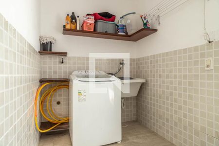 Casa à venda com 300m², 4 quartos e 2 vagasÁrea de Serviço