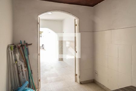 Casa à venda com 300m², 4 quartos e 2 vagasQuarto de Serviço
