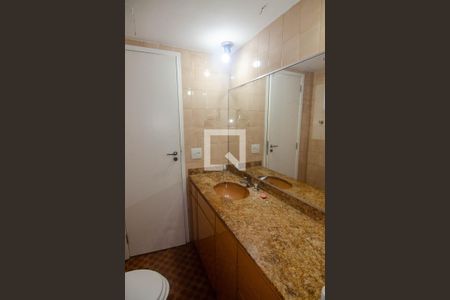 Apartamento à venda com 105m², 2 quartos e 1 vagaBanheiro do Quarto 2