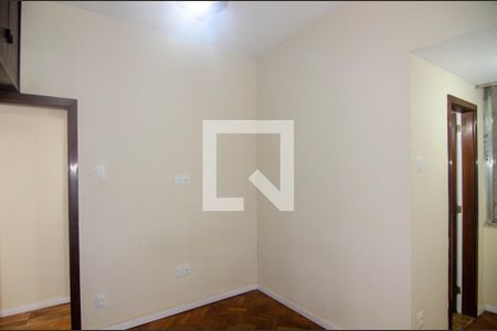 Apartamento à venda com 105m², 2 quartos e 1 vagaQuarto 2