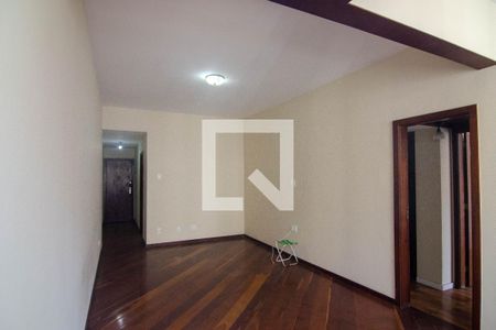 Apartamento à venda com 105m², 2 quartos e 1 vagaSala