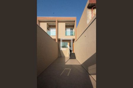 Casa à venda com 90m², 2 quartos e 2 vagasGaragem