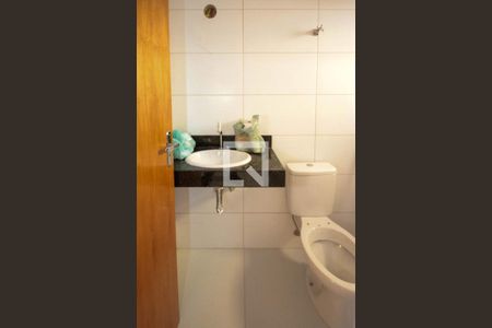 Casa à venda com 90m², 2 quartos e 2 vagasBanheiro da Suite