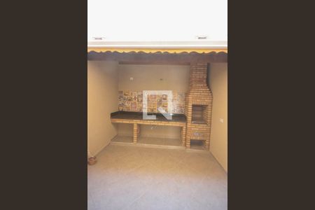 Casa à venda com 90m², 2 quartos e 2 vagasQuintal