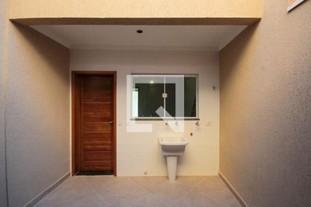 Casa à venda com 90m², 2 quartos e 2 vagasQuintal