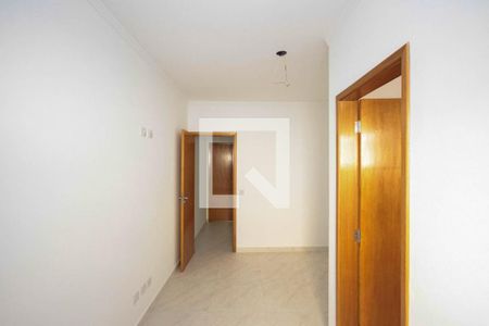 Casa à venda com 90m², 2 quartos e 2 vagasSuite