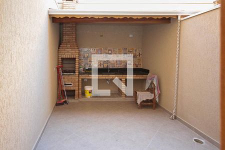 Casa à venda com 90m², 2 quartos e 2 vagas Casa à venda com 90m², 2 quartos e 2 vagasQuintal