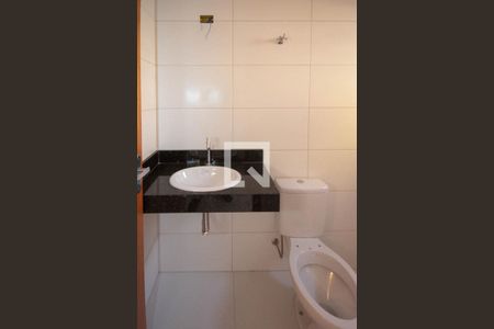 Casa à venda com 90m², 2 quartos e 2 vagas Casa à venda com 90m², 2 quartos e 2 vagasBanheiro da Suíte