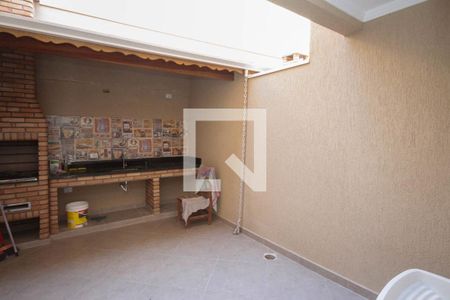 Casa à venda com 90m², 2 quartos e 2 vagas Casa à venda com 90m², 2 quartos e 2 vagasQuintal