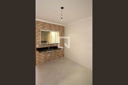 Casa à venda com 90m², 2 quartos e 2 vagas Casa à venda com 90m², 2 quartos e 2 vagasCozinha