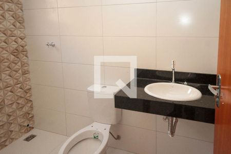 Casa à venda com 90m², 2 quartos e 2 vagas Casa à venda com 90m², 2 quartos e 2 vagasBanheiro da Suite 02