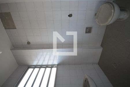 Casa à venda com 650m², 6 quartos e 8 vagasBanheiro de Serviço