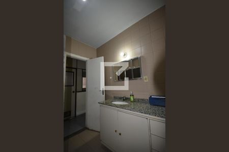 Casa à venda com 650m², 6 quartos e 8 vagasBanheiro 3