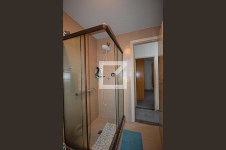 Casa à venda com 650m², 6 quartos e 8 vagasBanheiro 1