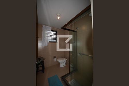 Casa à venda com 650m², 6 quartos e 8 vagasBanheiro 1