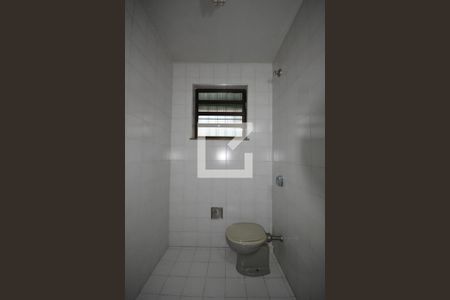 Casa à venda com 650m², 6 quartos e 8 vagasBanheiro 2