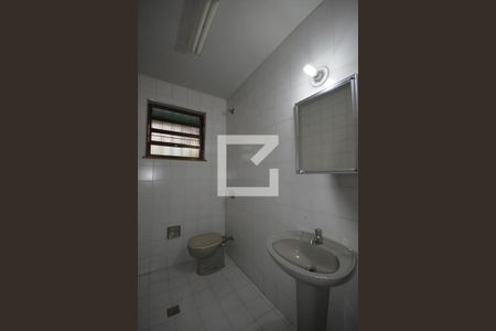 Casa à venda com 650m², 6 quartos e 8 vagasBanheiro 4