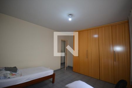 Casa à venda com 650m², 6 quartos e 8 vagasQuarto 2