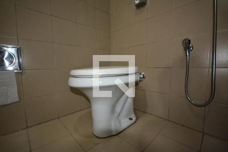 Casa à venda com 650m², 6 quartos e 8 vagasBanheiro 3