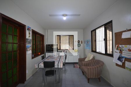 Casa à venda com 650m², 6 quartos e 8 vagasCozinha