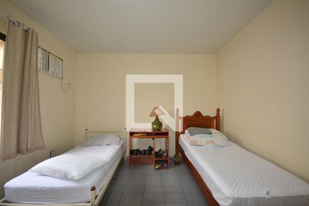 Casa à venda com 650m², 6 quartos e 8 vagasQuarto 2