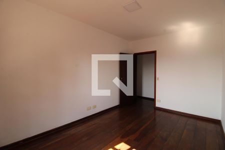 Casa à venda com 200m², 4 quartos e 3 vagasQuarto 1