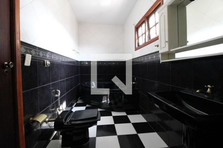 Casa à venda com 200m², 4 quartos e 3 vagasBanheiro suíte 1