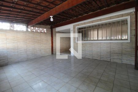 Casa à venda com 200m², 4 quartos e 3 vagasGaragem