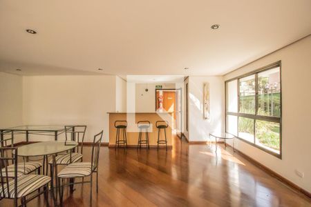 Apartamento à venda com 186m², 3 quartos e 3 vagasÁrea comum - Salão de festas