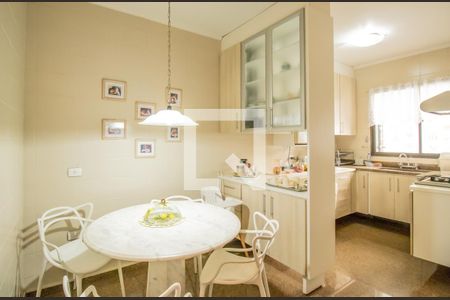 Apartamento à venda com 186m², 3 quartos e 3 vagasCozinha 