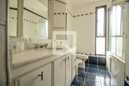 Apartamento à venda com 186m², 3 quartos e 3 vagasBanheiro 1 - Suíte 1