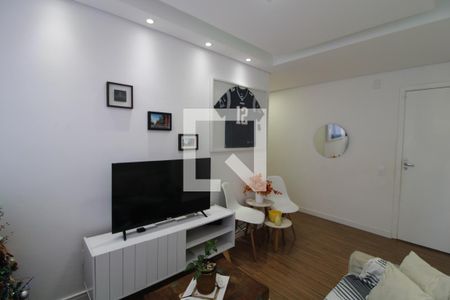 Sala de apartamento à venda com 2 quartos, 44m² em Usina Piratininga, São Paulo