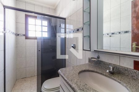 Casa de condomínio para alugar com 280m², 3 quartos e 6 vagasBanheiro da Suíte 2