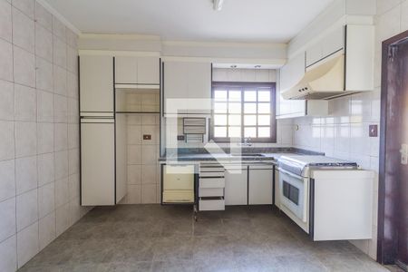 Casa de condomínio para alugar com 280m², 3 quartos e 6 vagasCozinha