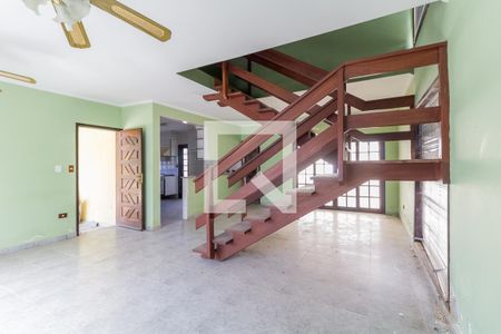 Sala de casa de condomínio para alugar com 3 quartos, 280m² em Aruã, Mogi das Cruzes