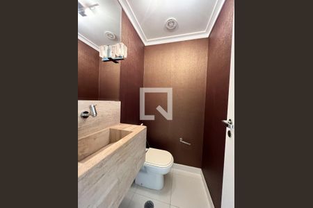 Lavabo de apartamento para alugar com 3 quartos, 136m² em Chácara Inglesa, São Paulo